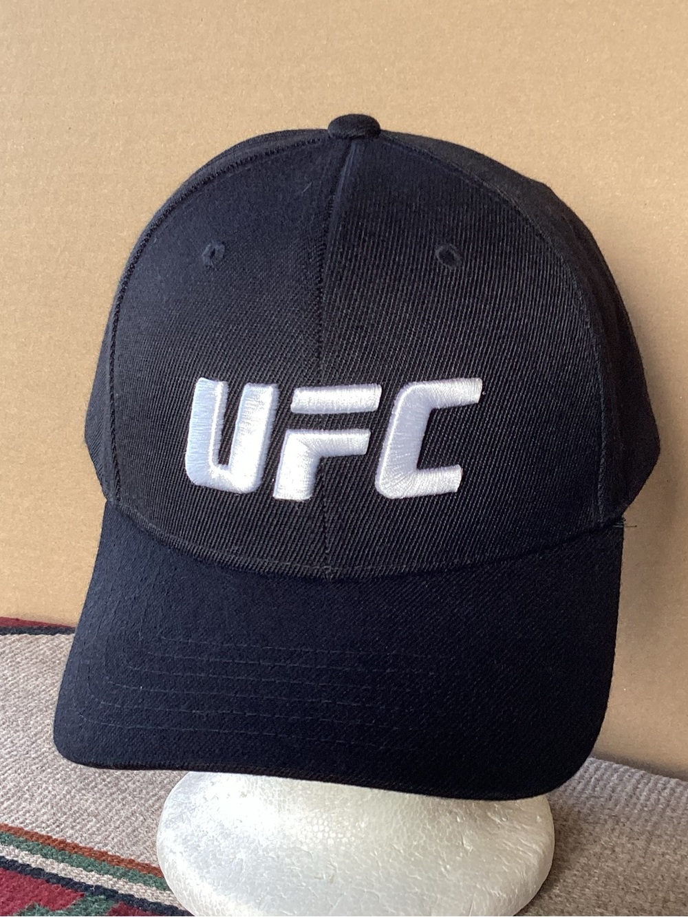 UFC Snapchat Hat - Picture 3 of 12